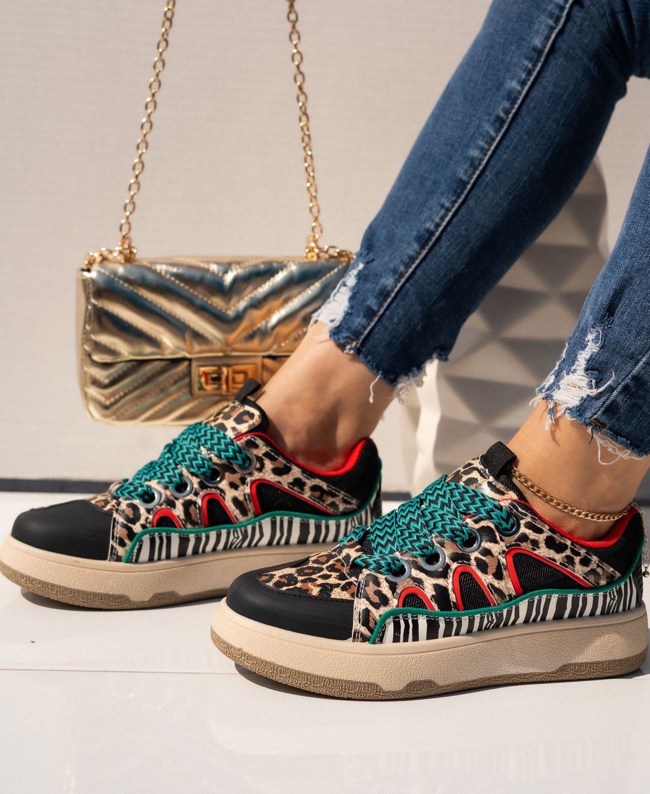 SKATEBPARD LEOPARDD