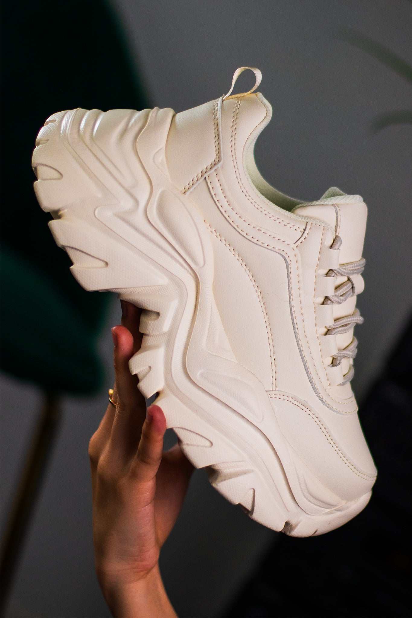 CONFIDENDE BEIGE