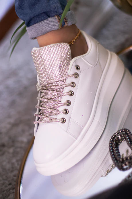 SIA 02 WHITE