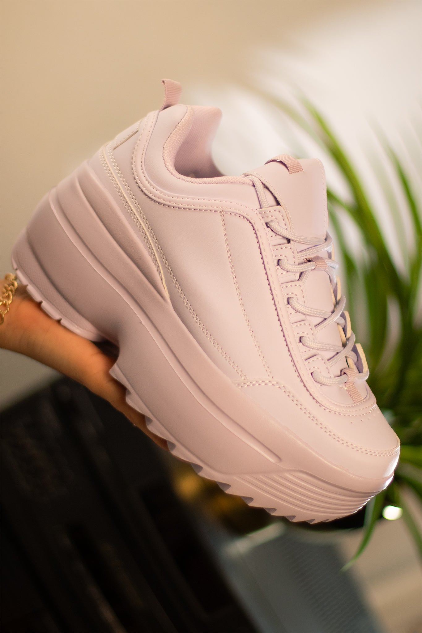 KATE | LILA