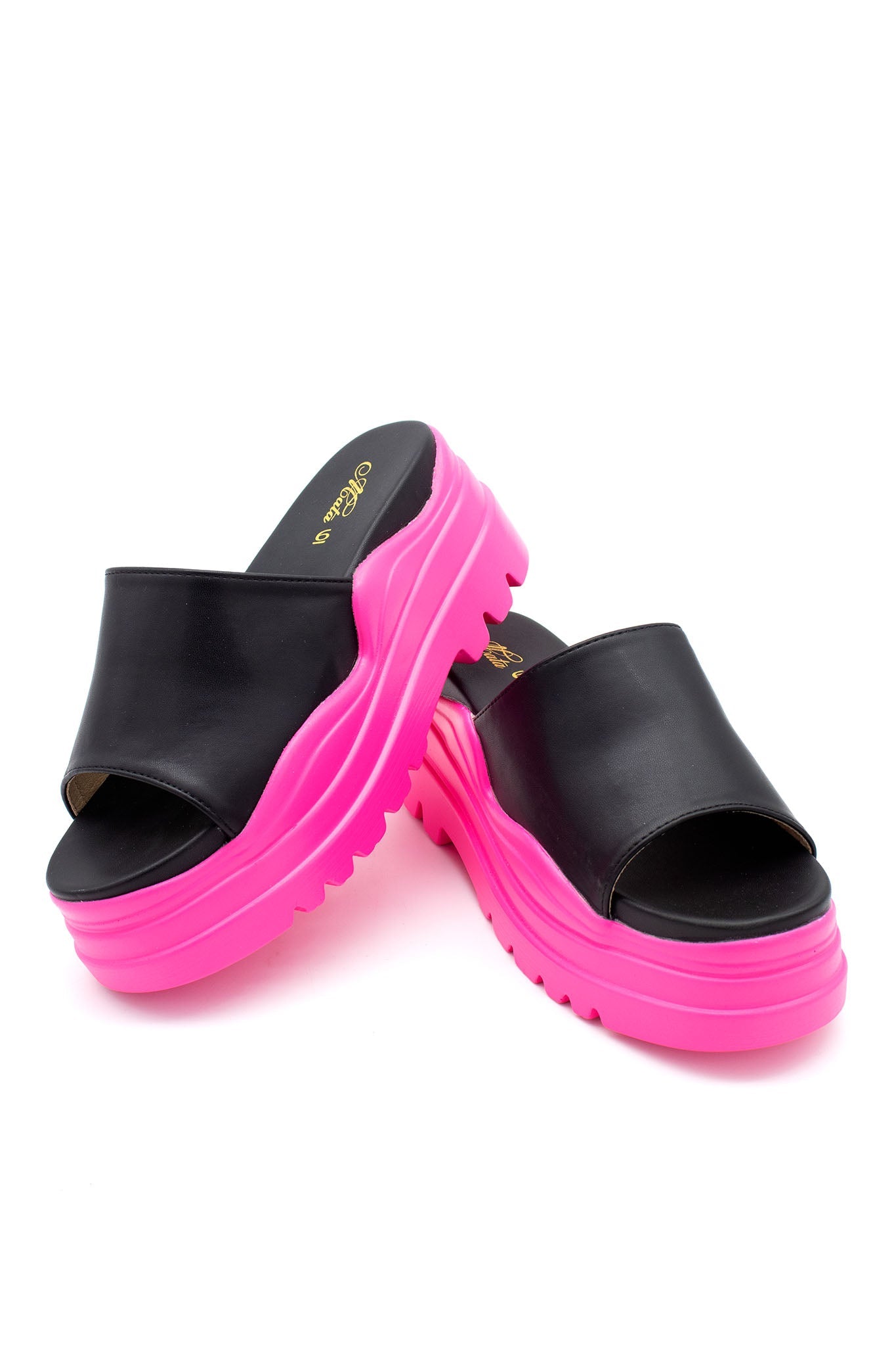SKITTLES | HOT PINK