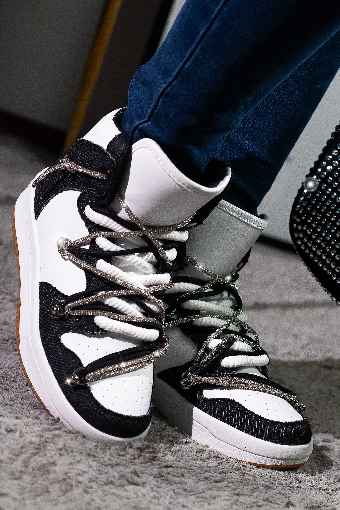 SUPREMA-1 | BLACK