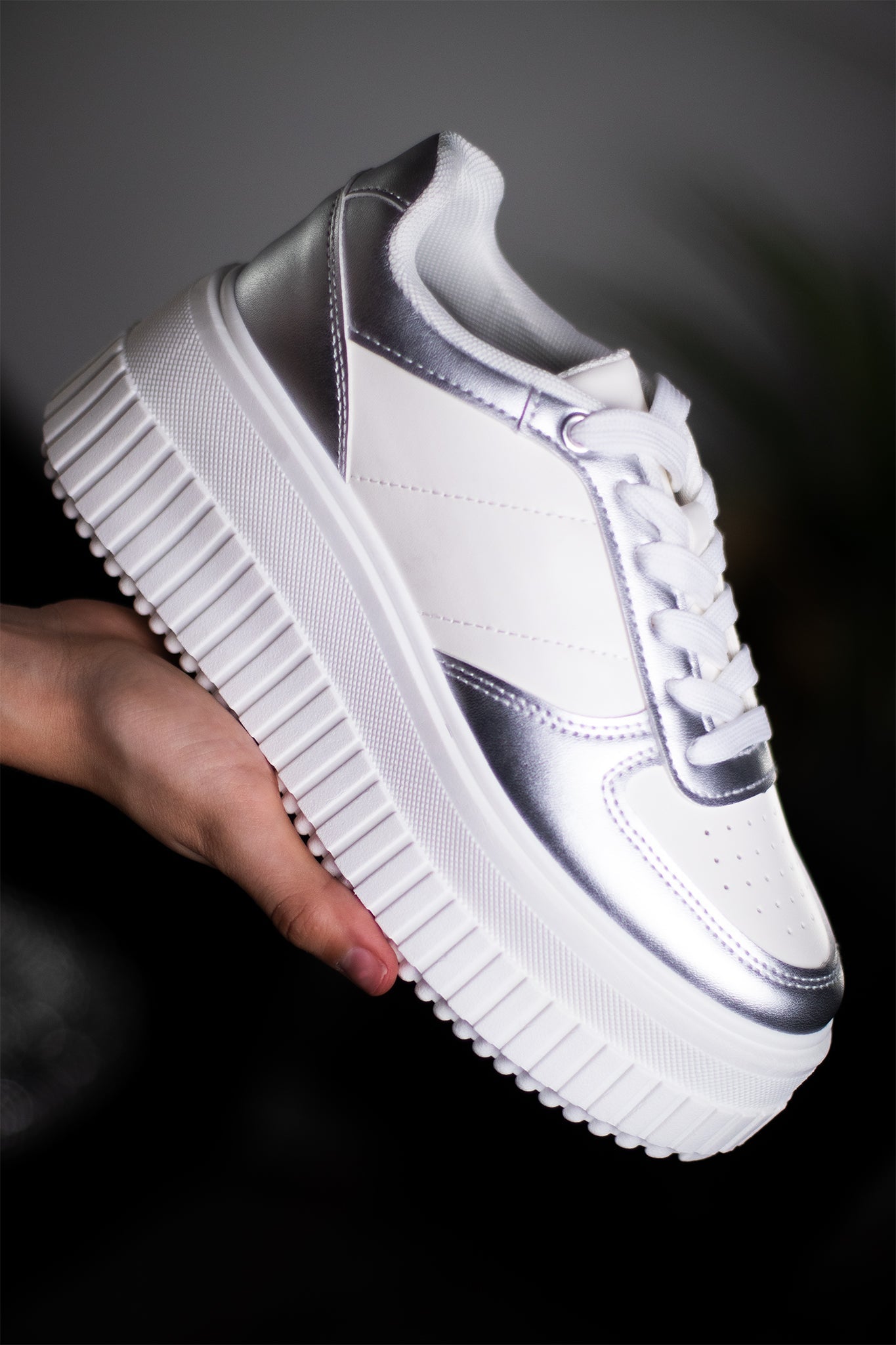 MOORE-1 | SILVER
