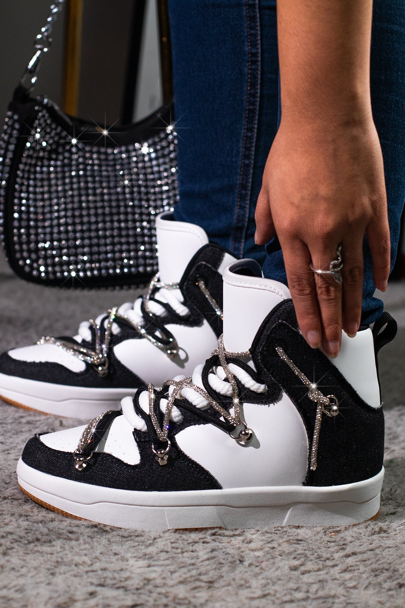SUPREMA-1 | BLACK