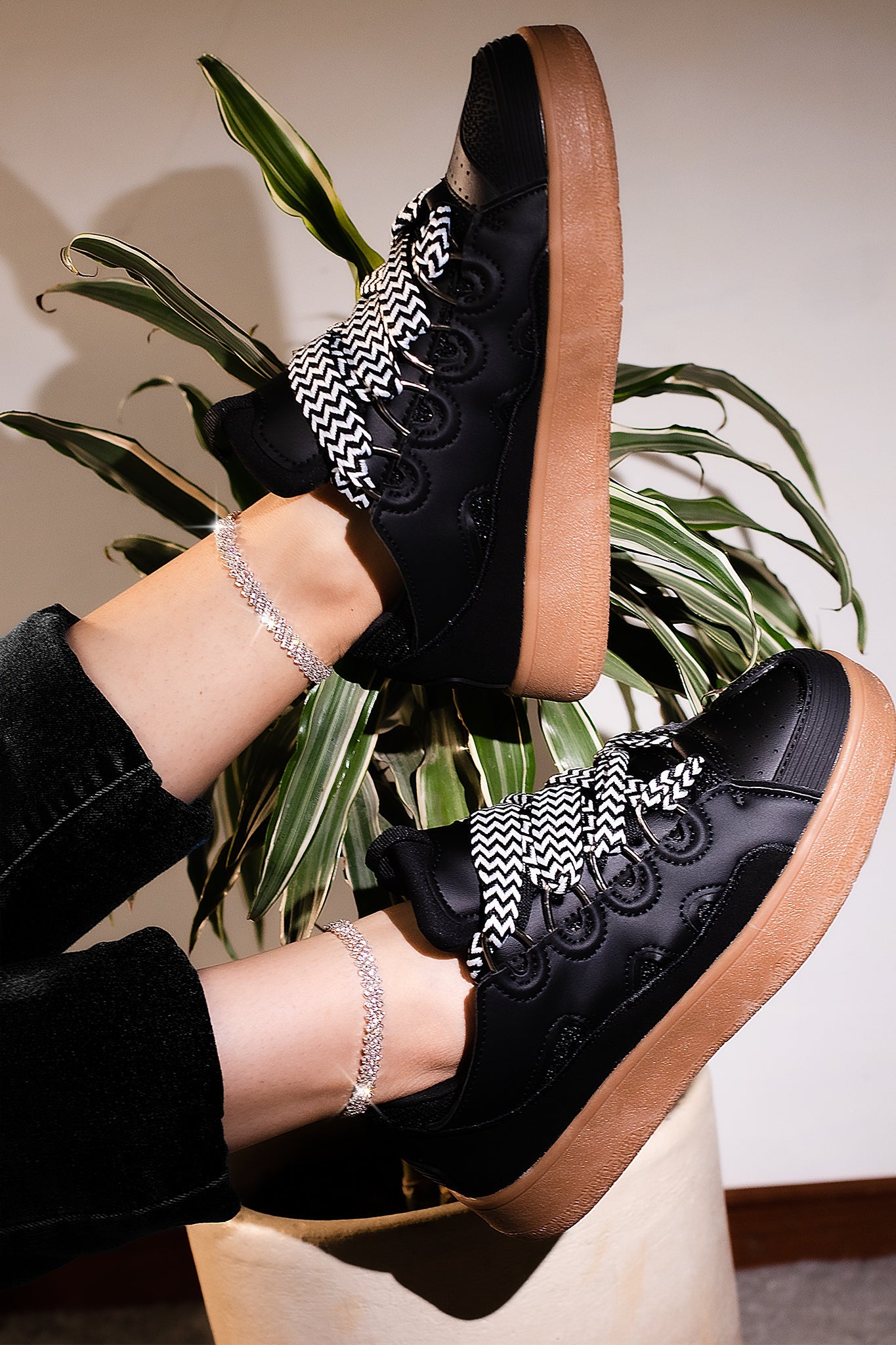 SKATEBOARD | BLACK