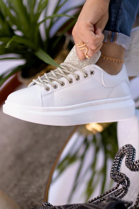 SIA 02 WHITE