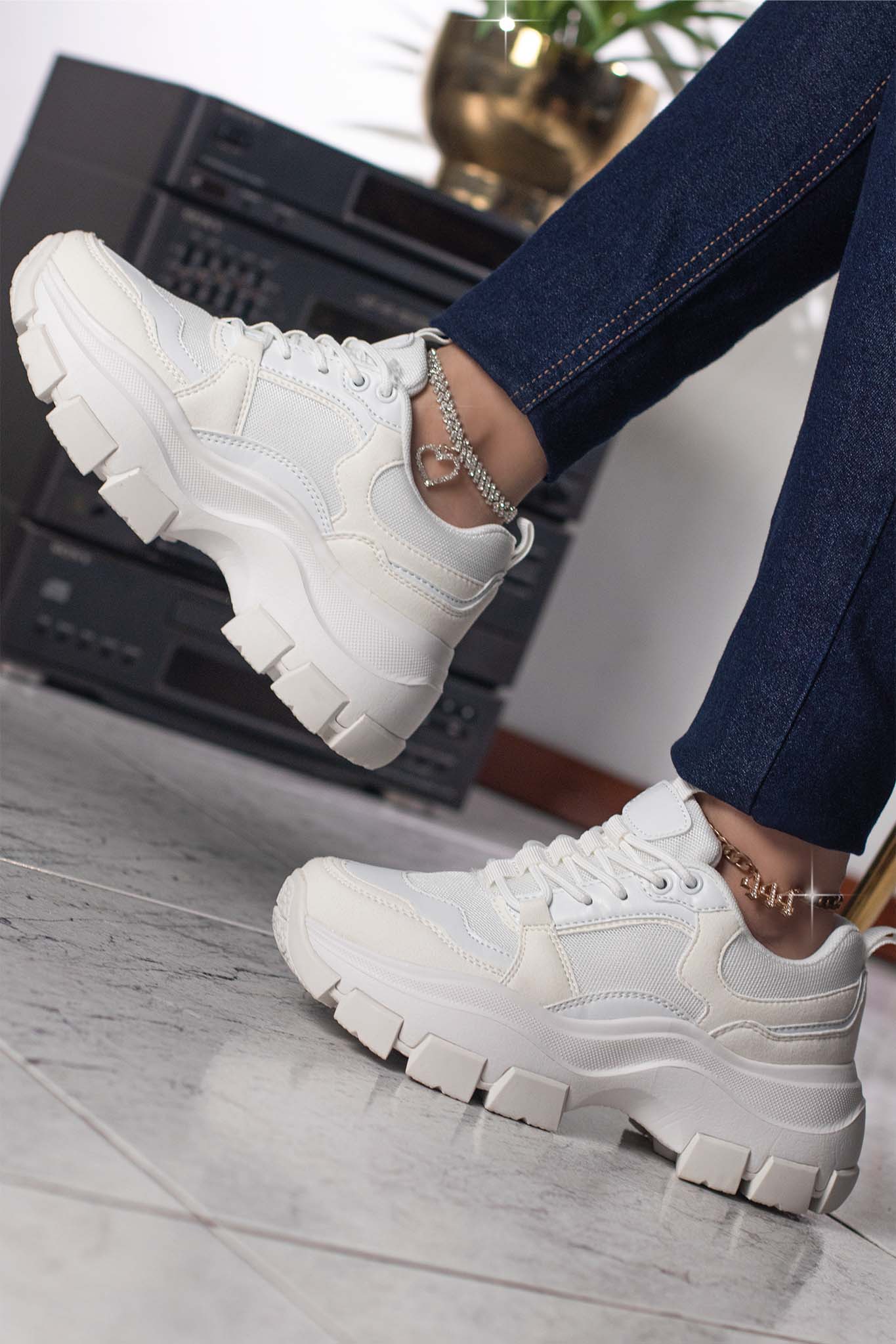 DAMIAN | WHITE