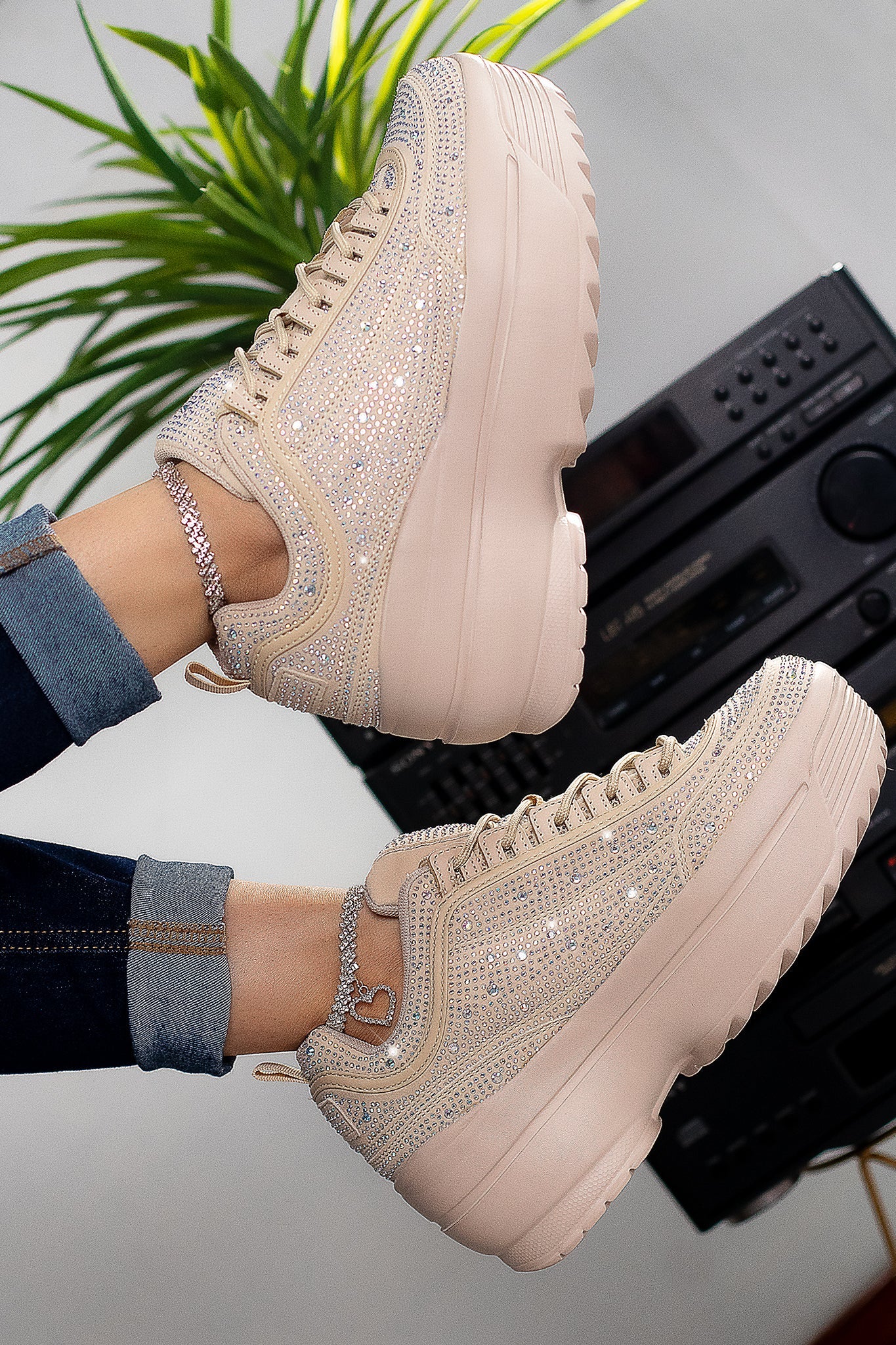 KATE SKY | CHAMPAGNE
