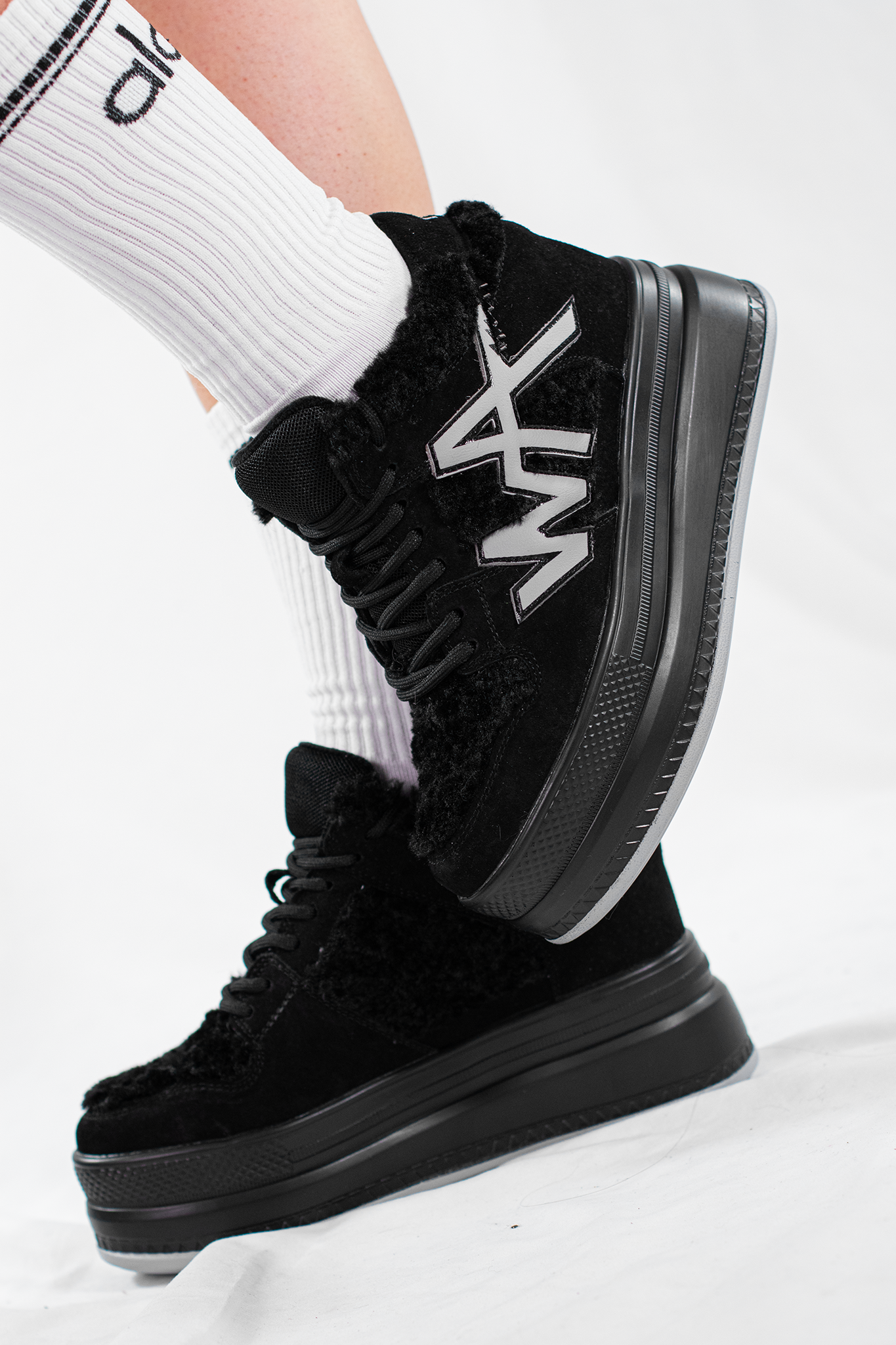QUINCE-01 | BLACK