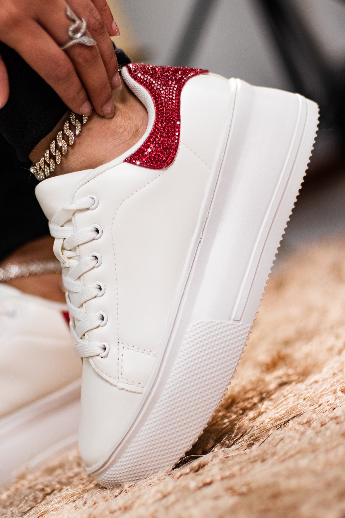 DIA-1A | WHITE/RED