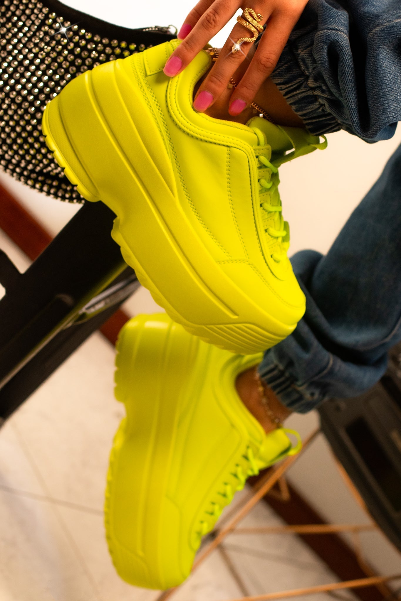 KATE | NEON YELLOW