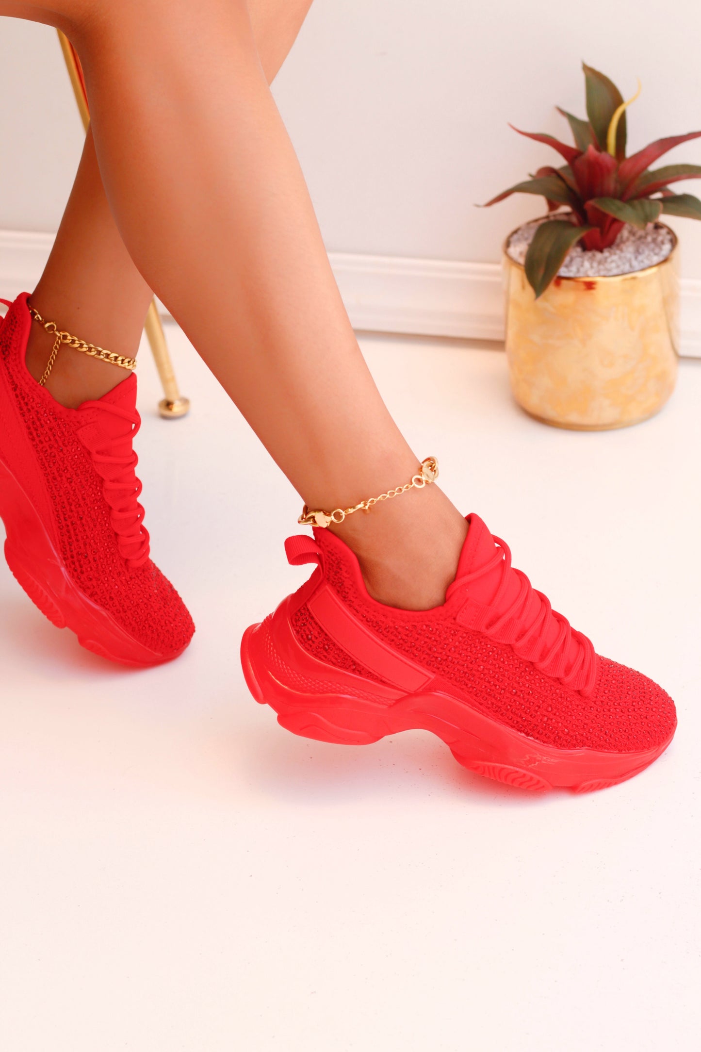 FREYA | RED