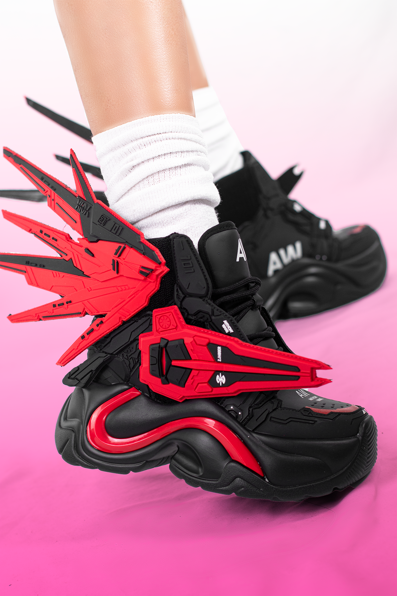 POMEGRANATE-11 | BLACK