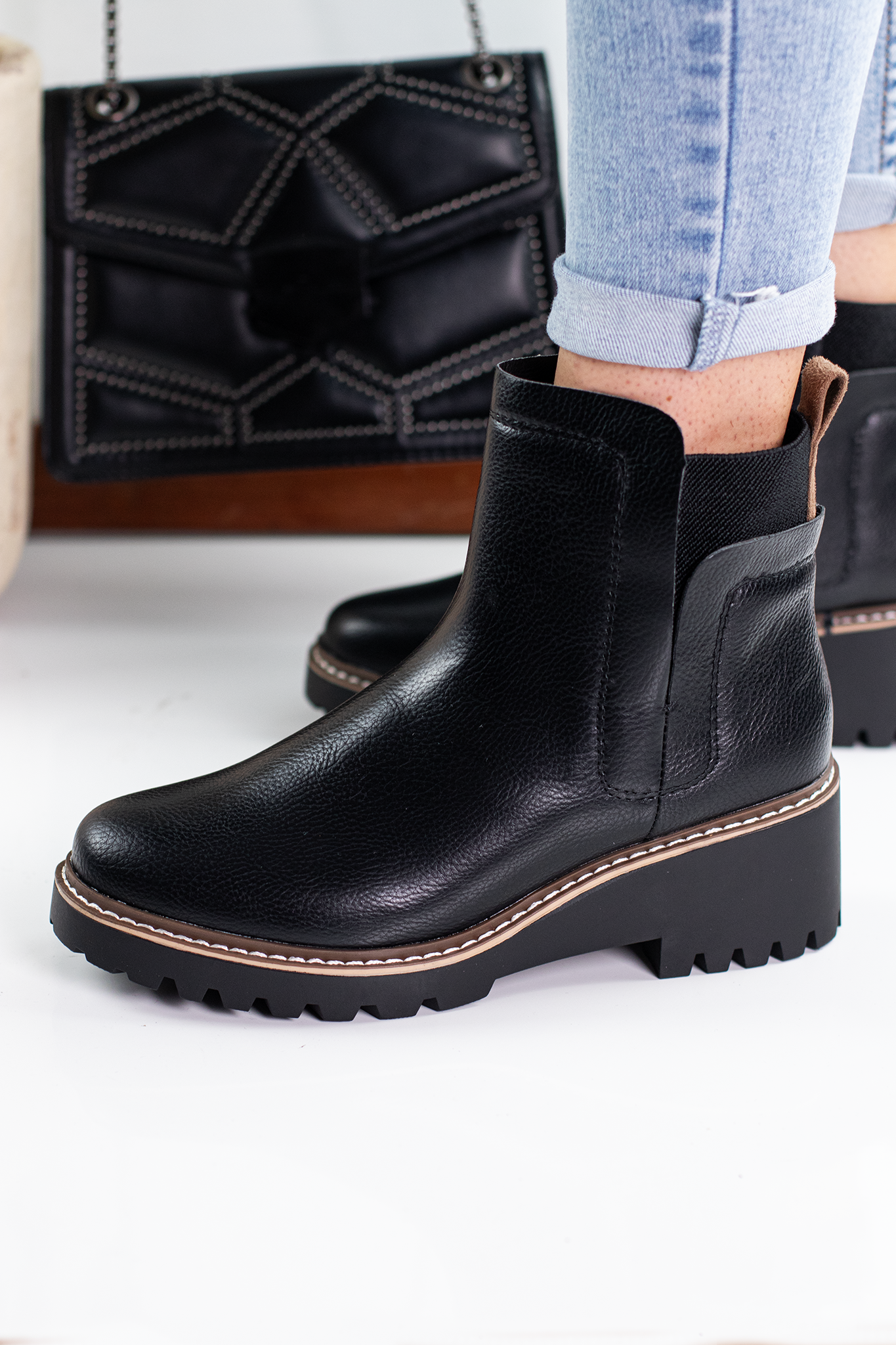AGENDA-11 | BLACK PU