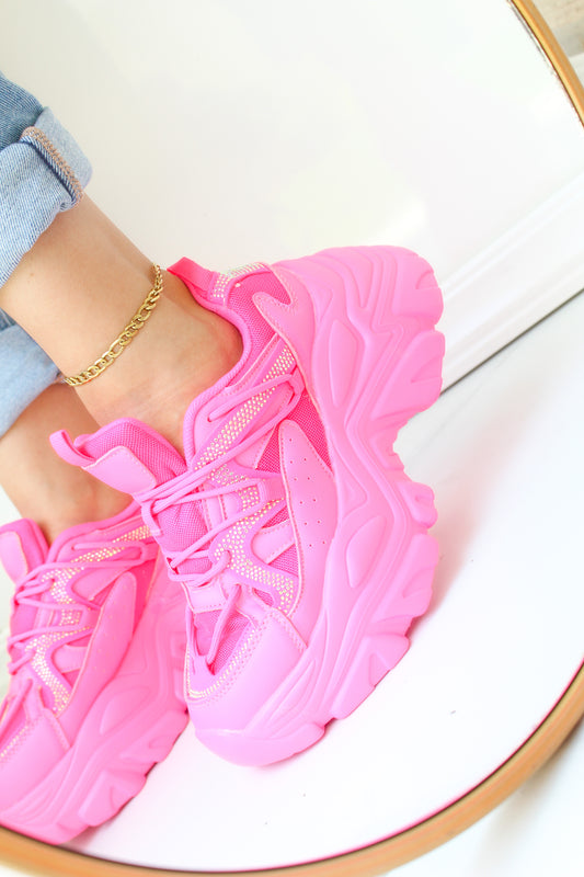 NIKKI HOTPINK